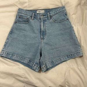 Abercrombie Curve Love High Rise Dad Short Size 29